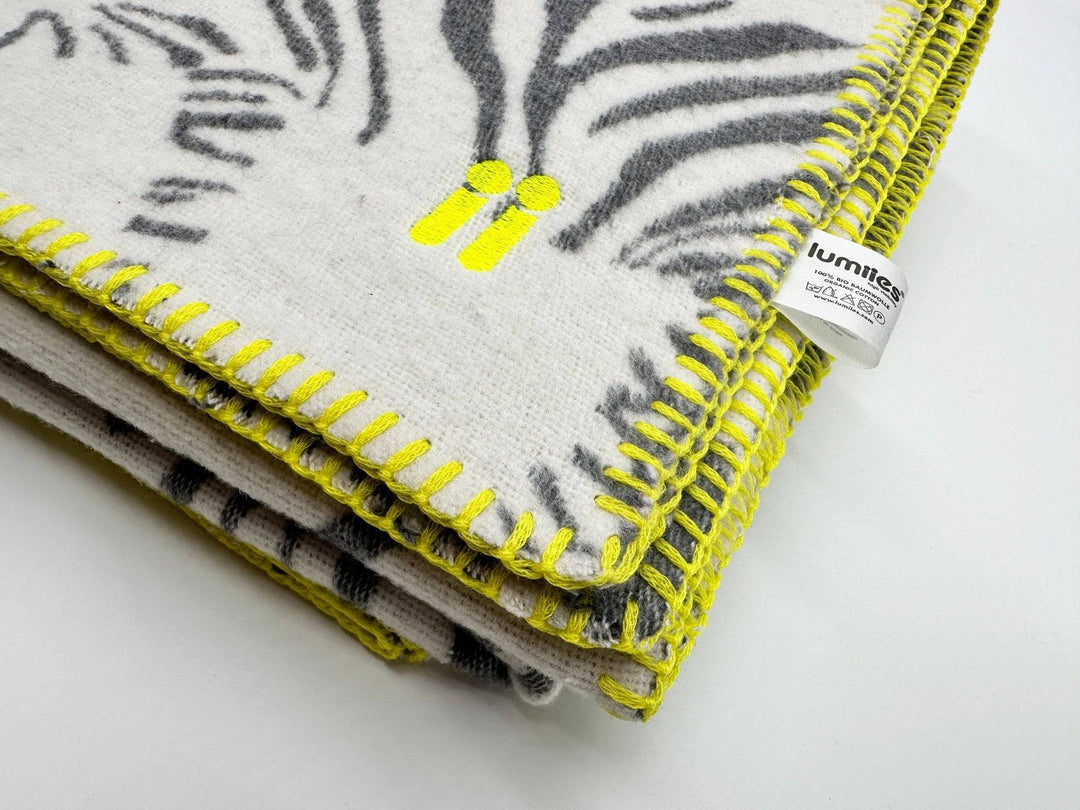 THE ZEBRA PLAID (Hundekuscheldecke aus GOTS-zertifizierte Bio-Baumwolle) - lumiies - high visibility