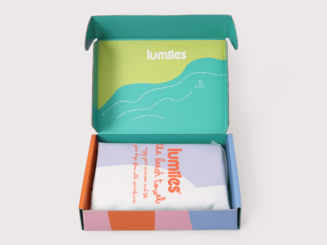 Beach Towel mit Dackel Motiv in Geschenkbox verpackt