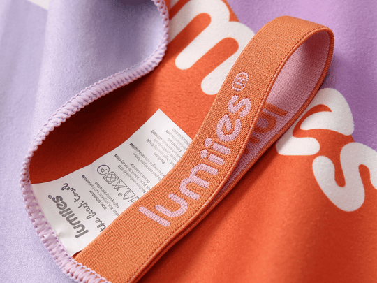 Detailansicht Beach Towel mit Dackel Design von lumiies®