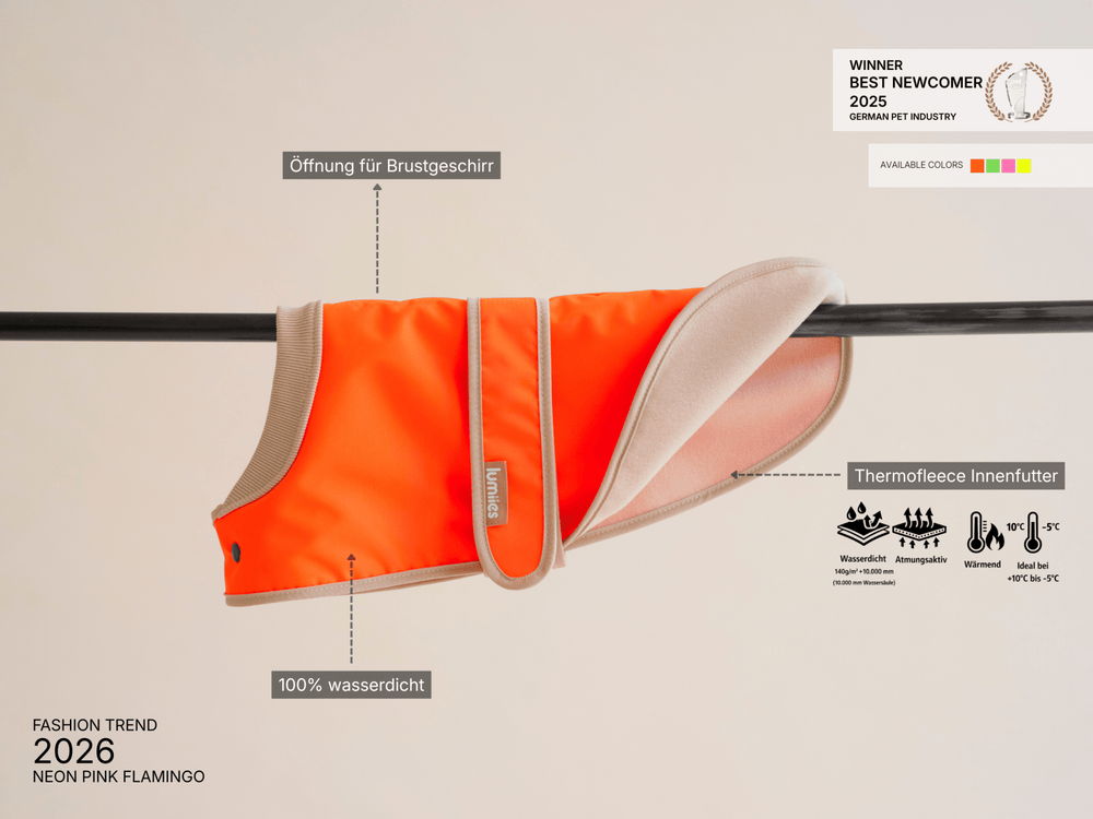 THE GLOW RAINCOAT mini - fit – Hundemantel für kleine Hunderassen und Dackel in Neonorange - lumiies - high visibility